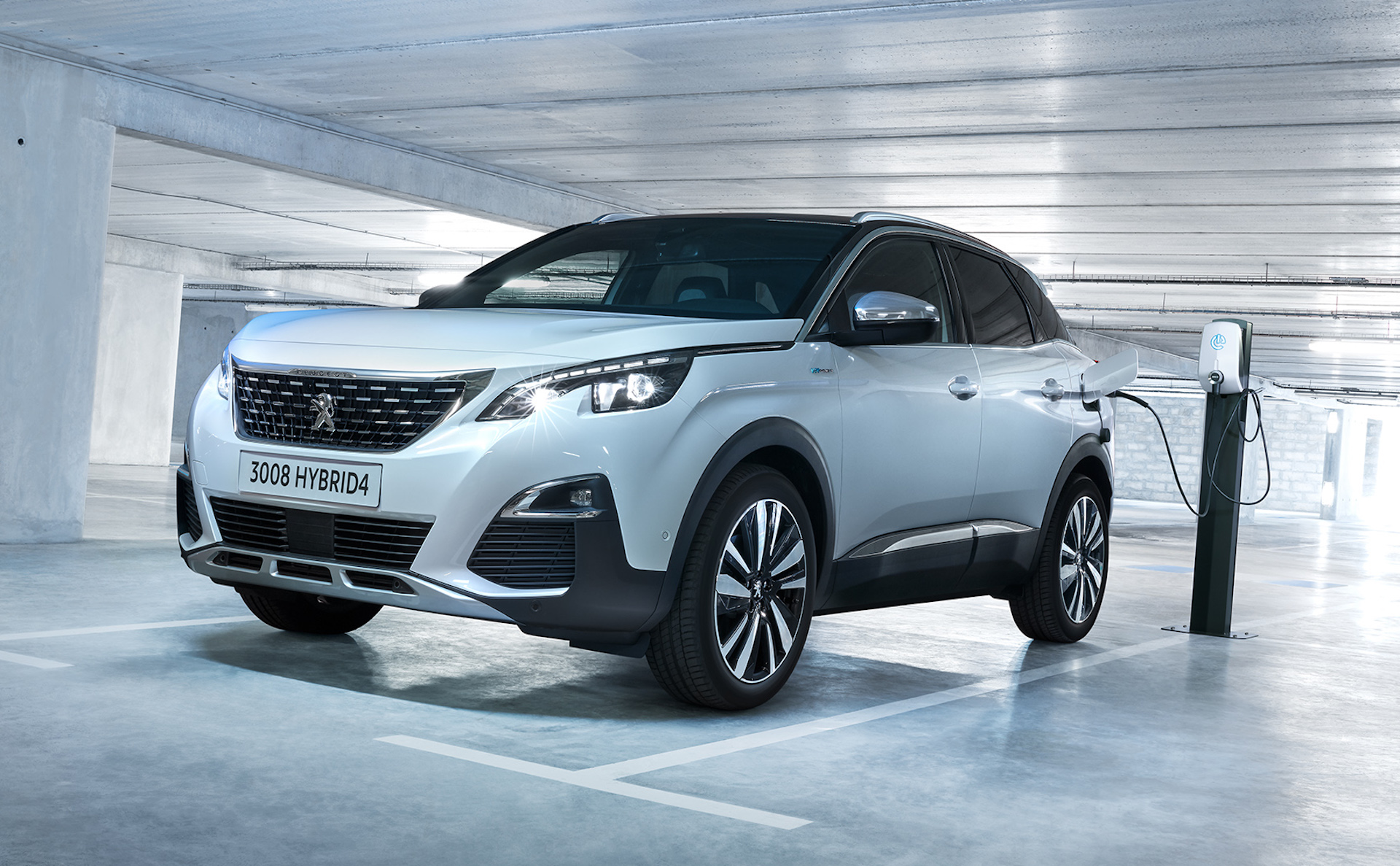 PEUGEOT 3008 HYbrid4 2020 4 ROUES MOTRICES ET HYBRIDE RECHARGEABLE AUTO MAG