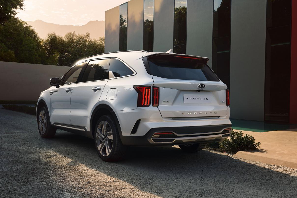 KIA SORENTO 4 LE SUV HYBRIDERECHARGEABLE 7 PLACES AUTO MAG