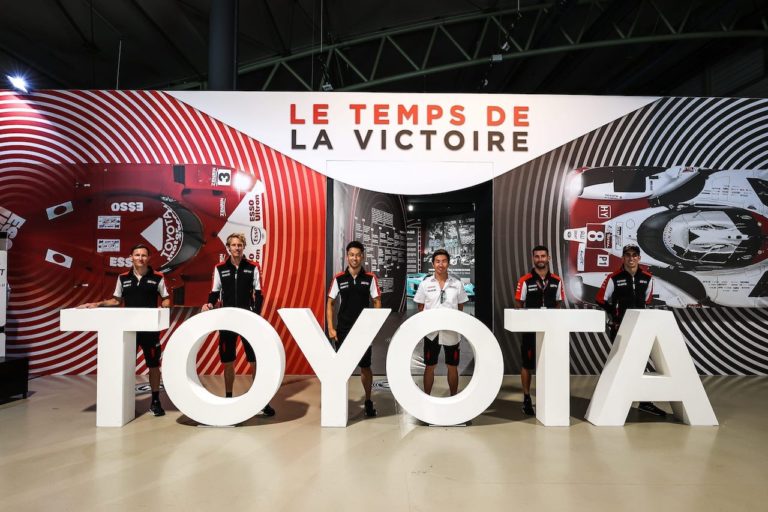 MUSÉE 24 HEURES DU MANS EXPO « TOYOTA LE TEMPS DE LA VICTOIRE » AUTO MAG
