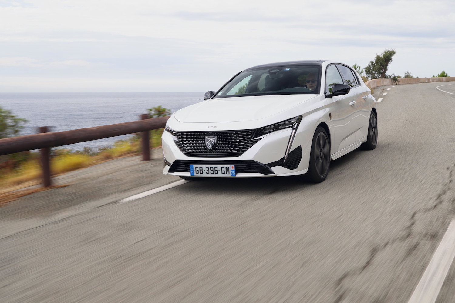 Essai - Peugeot 308 1.6 180 PHEV (2021) : la meilleure des 308 ?