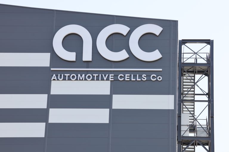 ACC INAUGURATION DE LA PREMIÈRE GIGAFACTORY FRANÇAISE DANS LES HAUTS