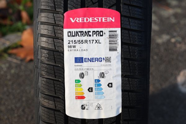 4 Pneus PRO+ 20 X 1.75 Blancs Avec Chambres à Air Renforcées - P-1064