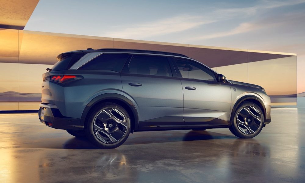 PEUGEOT 5008 3 2024 7 PLACES EN ELECTRIQUE, HYBRIDE OU HYBRIDE