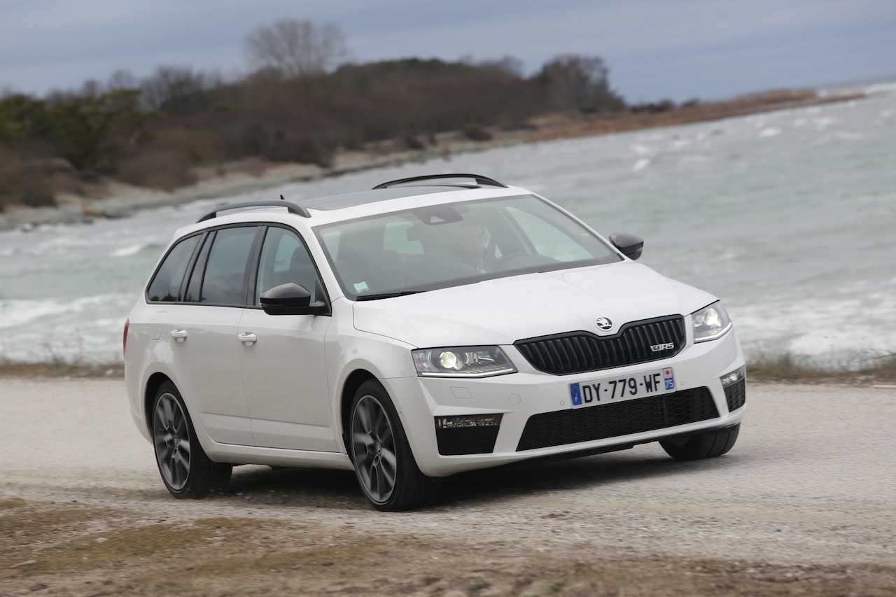 Skoda octavia rs 2016
