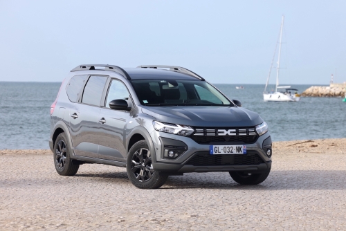 dacia-jogger-hybrid-140-2023-photo-laurent-sanson-05