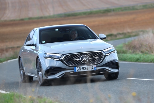 mercedes-classe-e-300e-amg-line-2024-photo-laurent-sanson-27