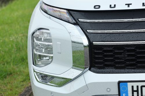 mitsubishi-outlander-4-phev-2025-photo-laurent-sanson-06
