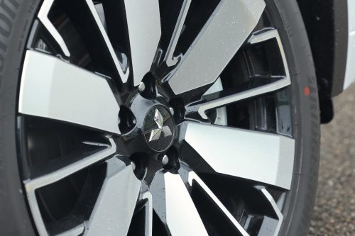 mitsubishi-outlander-4-phev-2025-photo-laurent-sanson-08