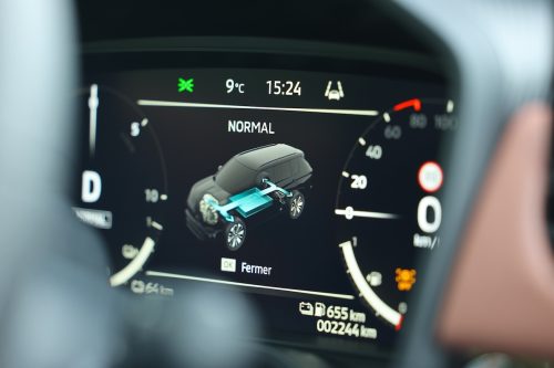 mitsubishi-outlander-4-phev-2025-photo-laurent-sanson-15