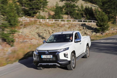 mitsubishi L200 club cab awd 2020 photo laurent sanson-17