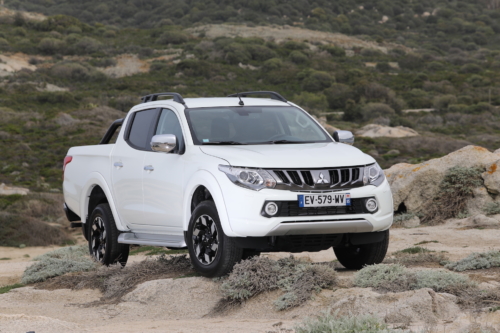 mitsubishi l200 double cab instyle 2018 photo laurent sanson-13