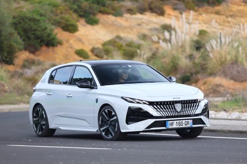 peugeot-308-3-hybrid-145-gt-exclusive-2026-photo-laurent-sanson-01 (1)
