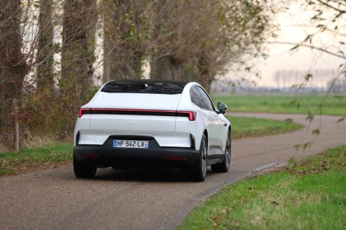 polestar-4-rwd-100-kWh-2026-photo-laurent-sanson-22