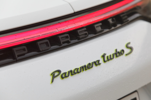 porsche panamera turbo s e-hybrid 2021 photo laurent sanson-15