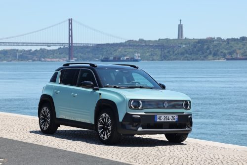 renault-4-e-tech-electric-2025-photo-laurent-sanson-01 (1)
