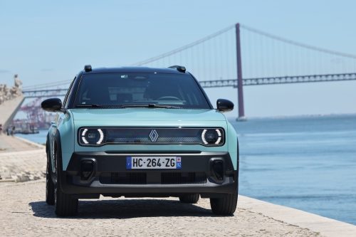 renault-4-e-tech-electric-2025-photo-laurent-sanson-03