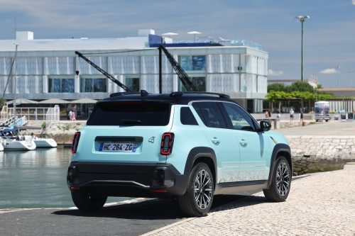renault-4-e-tech-electric-2025-photo-laurent-sanson-05