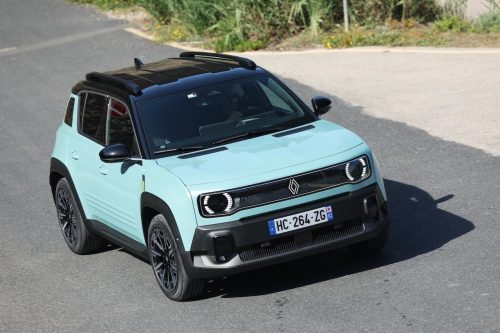 renault-4-e-tech-electric-2025-photo-laurent-sanson-30