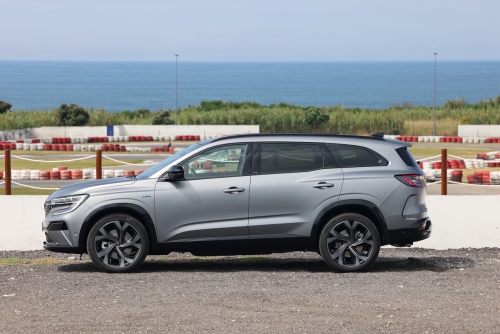 renault-espace-6-e-tech-full-hybrid-2023-photo-laurent-sanson-05