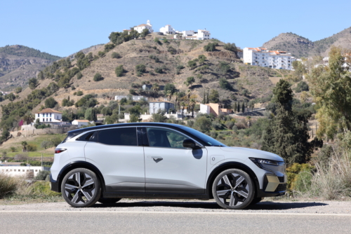 renault-megane-e-tech-ev60-iconic-2022-photo-laurent-sanson-05