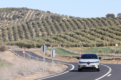 renault-megane-e-tech-ev60-iconic-2022-photo-laurent-sanson-29