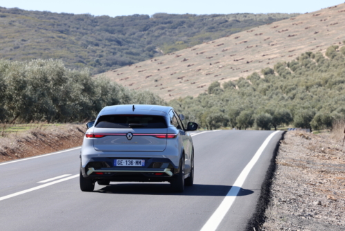 renault-megane-e-tech-ev60-iconic-2022-photo-laurent-sanson-31