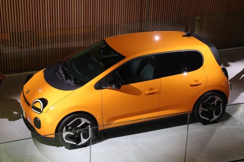 renault-twingo-e-tech-electric-2026-revelation-paris-06-11-2025-photo-laurent-sanson-13