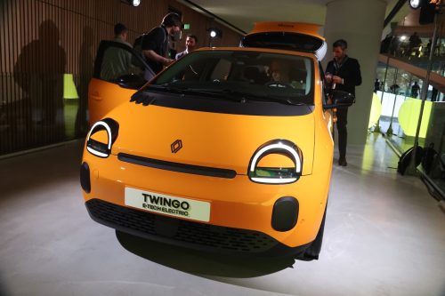 renault-twingo-e-tech-electric-2026-revelation-paris-06-11-2025-photo-laurent-sanson-32