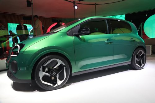 renault-twingo-e-tech-electric-2026-revelation-paris-06-11-2025-photo-laurent-sanson-42