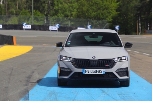 skoda-octavia-4-rs-berline-2022-photo-laurent-sanson-02