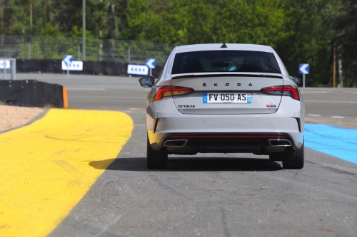 skoda-octavia-4-rs-berline-2022-photo-laurent-sanson-06