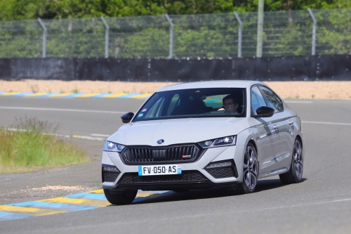 skoda-octavia-4-rs-berline-2022-photo-laurent-sanson-23