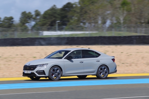 skoda-octavia-4-rs-berline-2022-photo-laurent-sanson-26