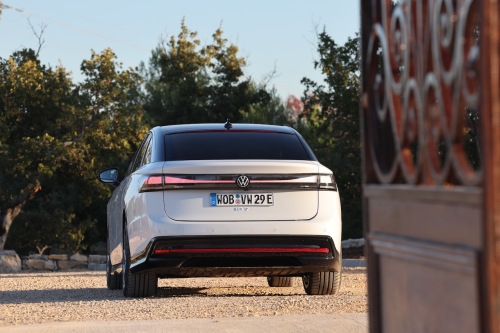 volkswagen-id.7-pro-77-kwh-style-exclusive-2024-photo-laurent-sanson-04